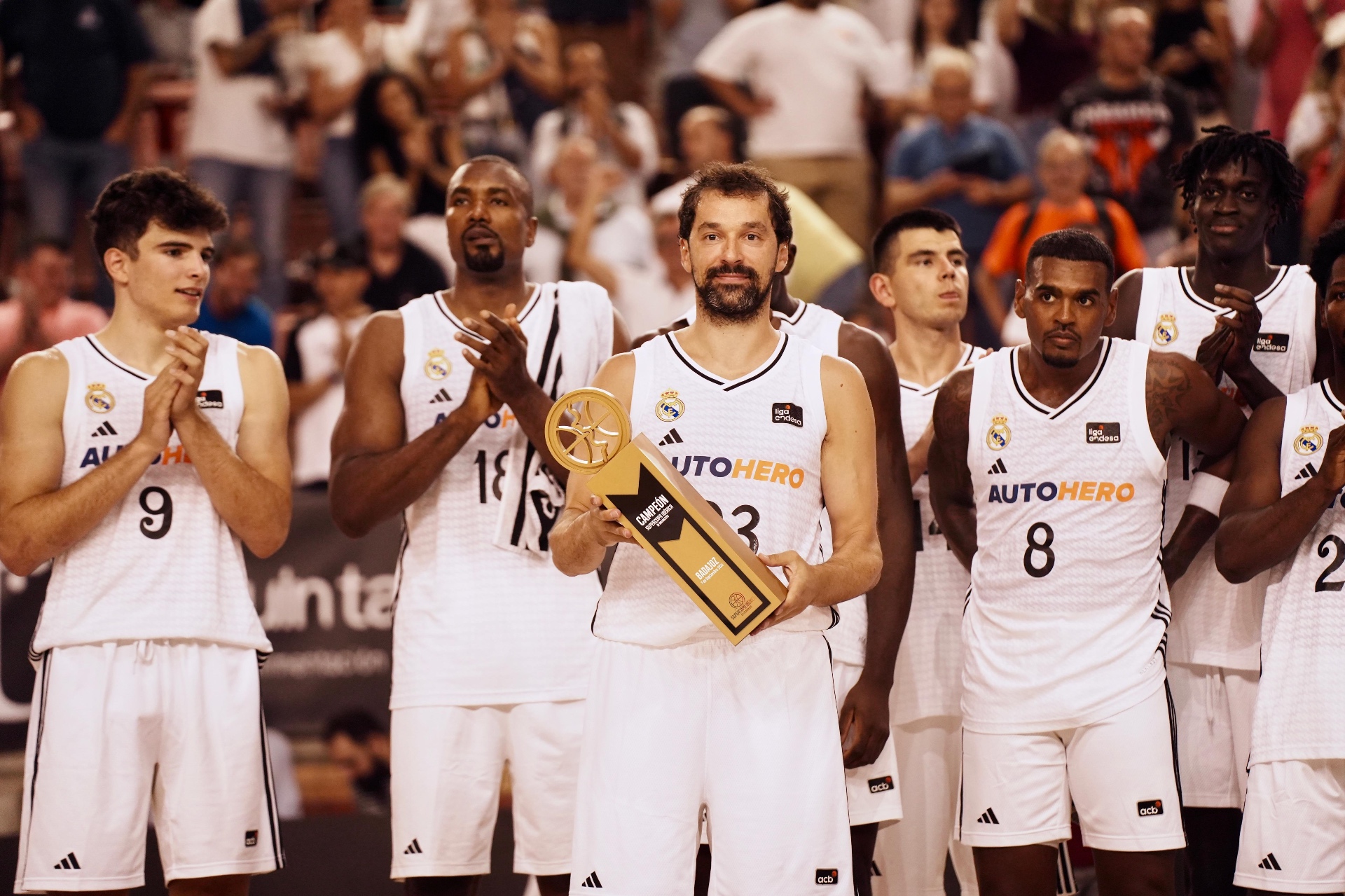 Real Madrid, campeón de la Supercopa Ibérica en Badajoz